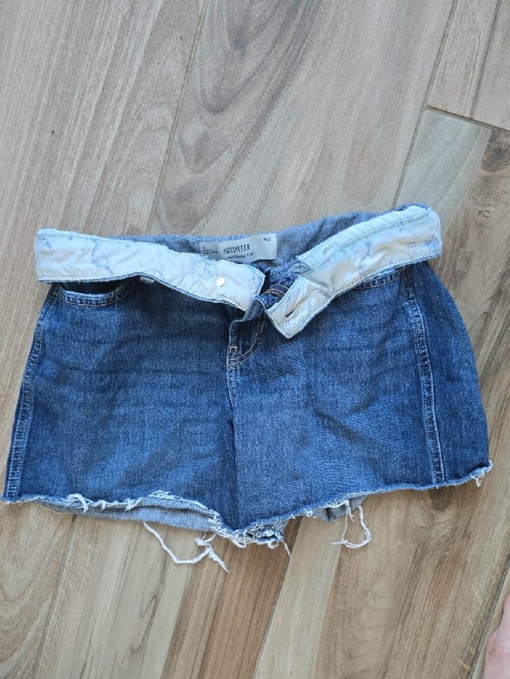 Hollister Women's Raw-Hem Denim Shorts